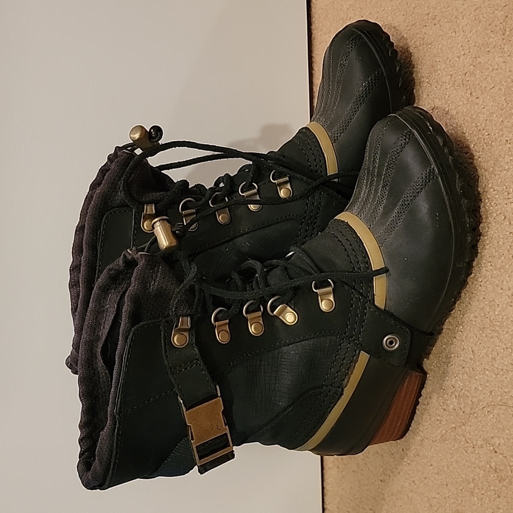 Sorel duck boots